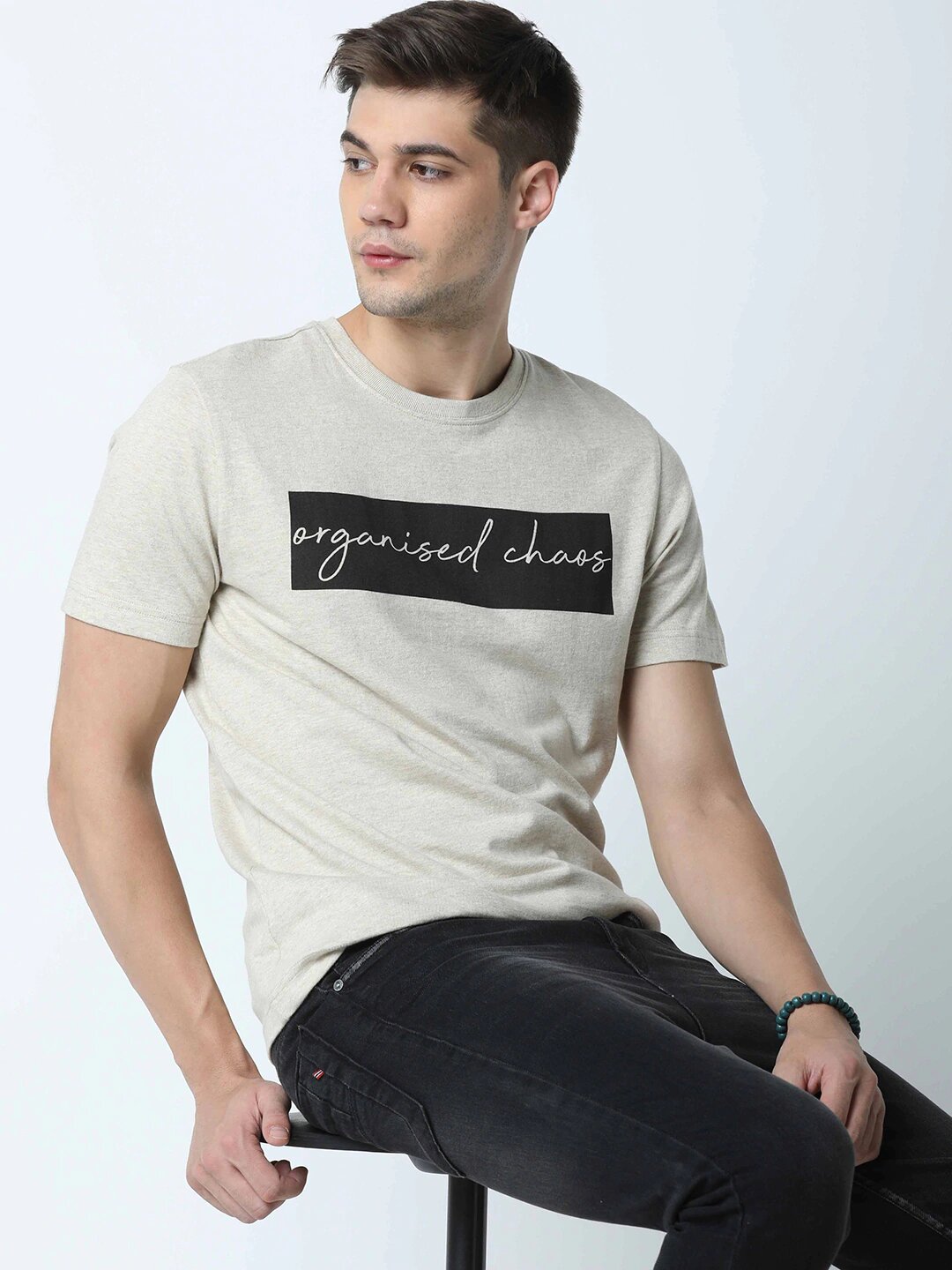 Huetrap Men Beige & Black Printed Round Neck T-shirt